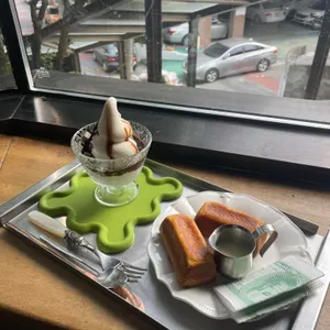 포달러 대표 사진