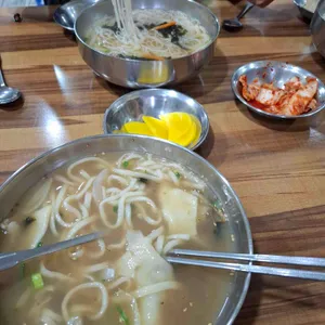 정가네 홍두깨손칼국수 대표 사진