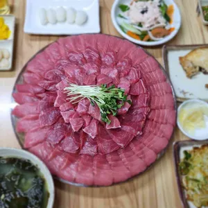 사량도 자연산횟집 대표 사진