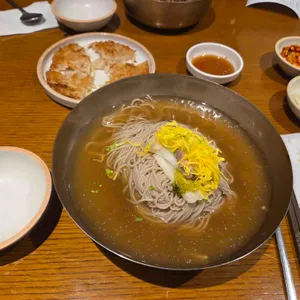잘빠진메밀 대표 사진