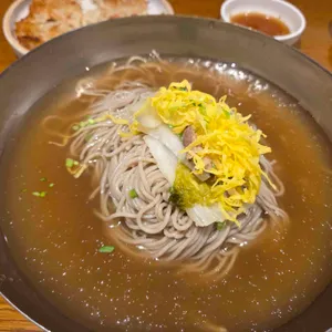 잘빠진메밀 대표 사진