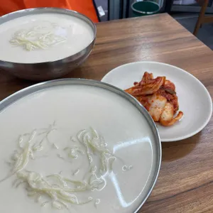 충무로칼국수 대표 사진