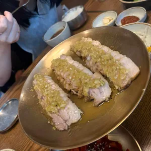 남자마늘보쌈 대표 사진