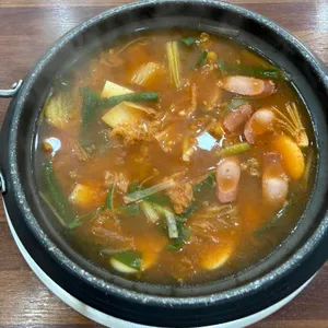 명문 부대찌개 대표 사진
