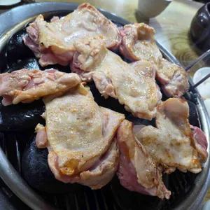 조약돌숯불닭갈비 사진