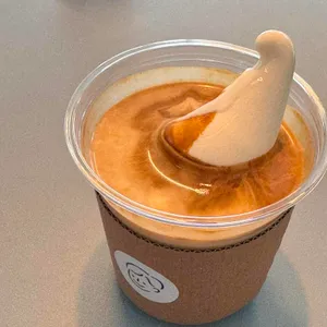 유월커피 대표 사진