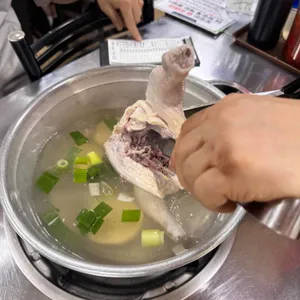 명동닭한마리 대표 사진