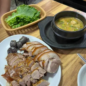소문난순대국왕족발 대표 사진