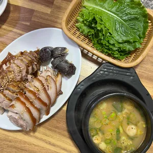 소문난순대국왕족발 대표 사진