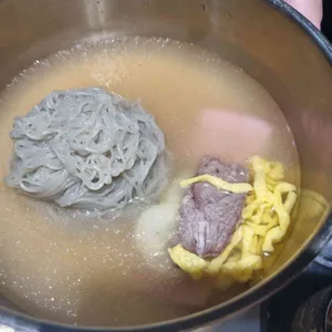 육가온 대표 사진