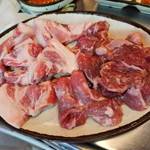 신림돼지뽈살 대표 사진