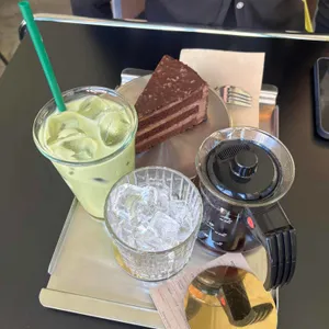 스르르 대표 사진