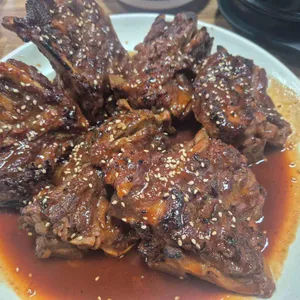 서울뼈구이 매운족발 대표 사진