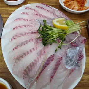 속초종합어시장 대표 사진