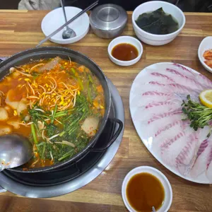 속초종합어시장 대표 사진