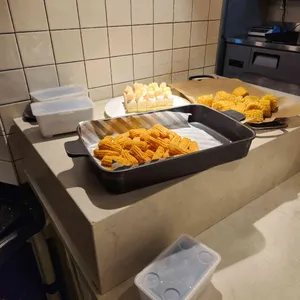 애슐리퀸즈 대표 사진