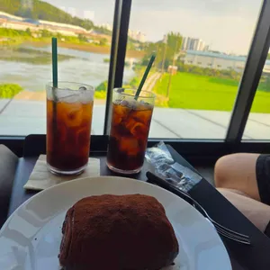 명장시대 대표 사진