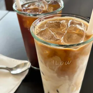 플로우 대표 사진