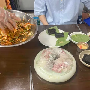 허심탄회 대표 사진