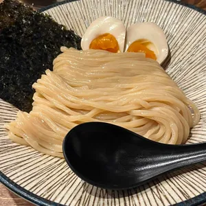 멘즈키 대표 사진