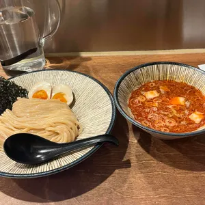 멘즈키 대표 사진