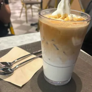 폴바셋 대표 사진