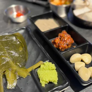 돈멜 대표 사진