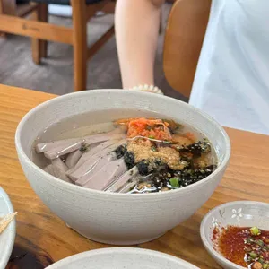 흥업묵집 대표 사진
