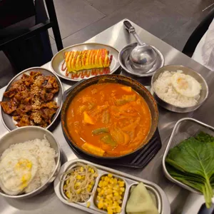 팔팔찌개 대표 사진