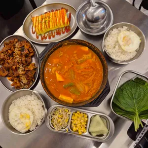 팔팔찌개 대표 사진