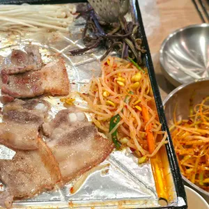 돈오반 대표 사진