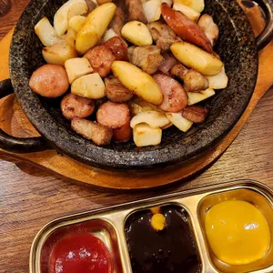 부대찌개대사관 대표 사진
