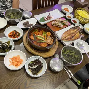 토끼와 거북이 대표 사진
