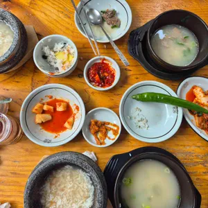 이석근돌솥설렁탕 대표 사진