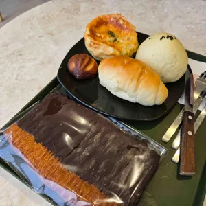 트리고 사진