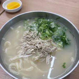 아빠닭칼국수 대표 사진