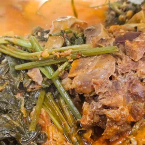삼삼뼈국 사진