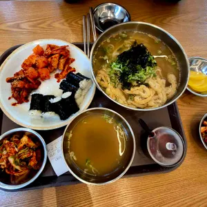 영도면옥 대표 사진