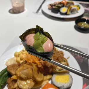 애슐리퀸즈 사진