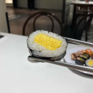 애슐리퀸즈 사진