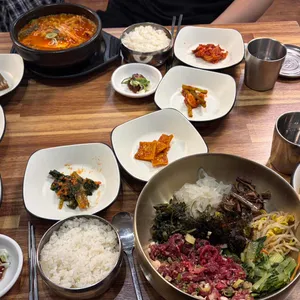 민정한우수육국밥 대표 사진