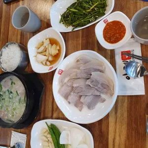 아제국밥 사진