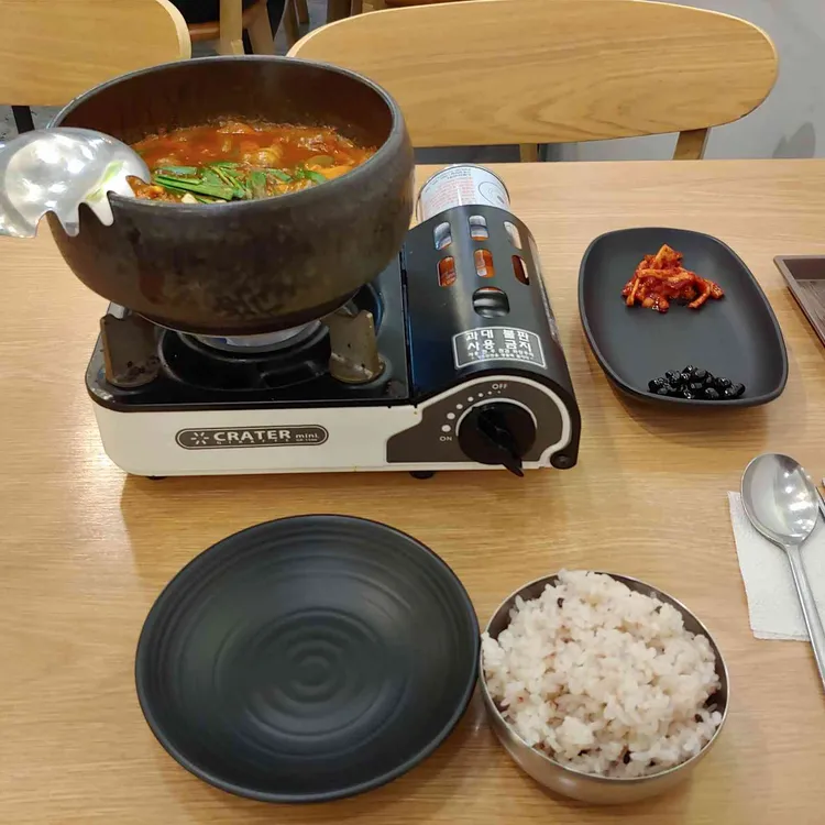 맛없고 아주 싼 국시집 사진