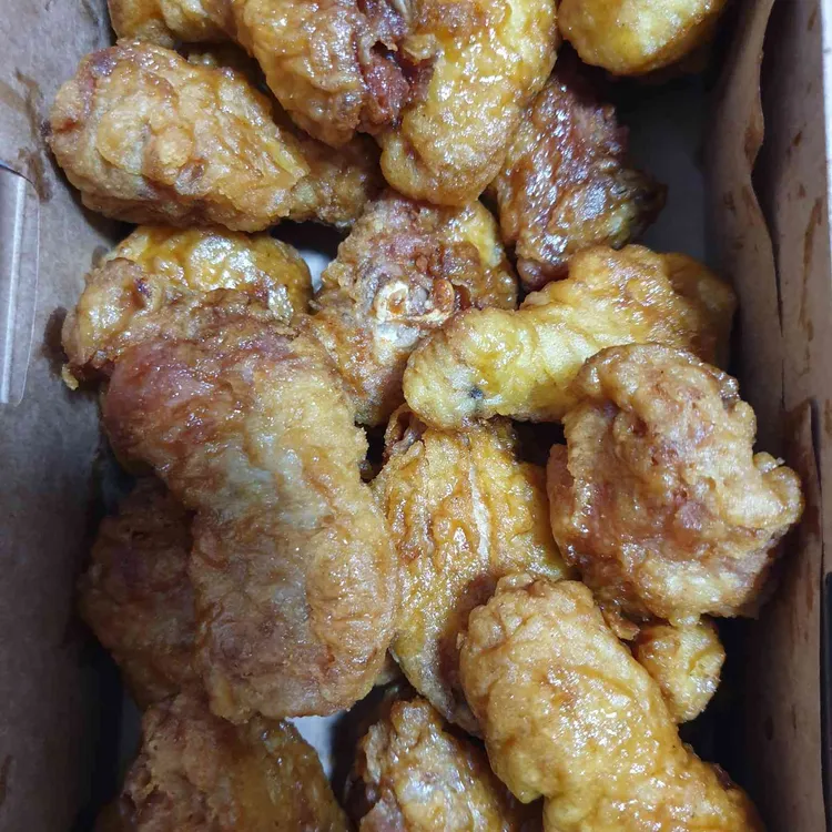 교촌치킨 사진