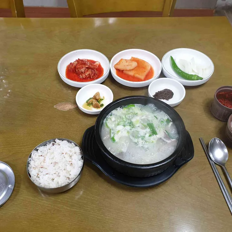 명품순대국 사진