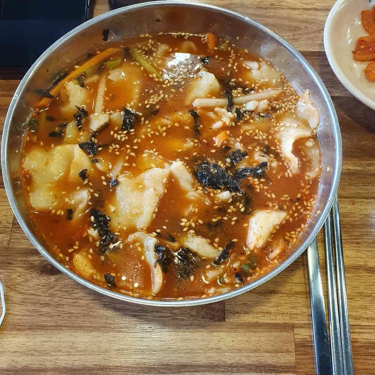 공릉동 원조멸치국수 사진