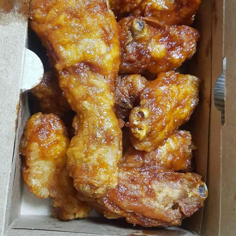 교촌치킨 사진