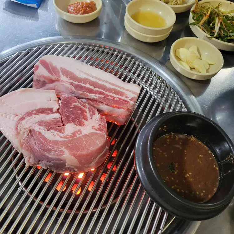 대윤 흑돼지 사진