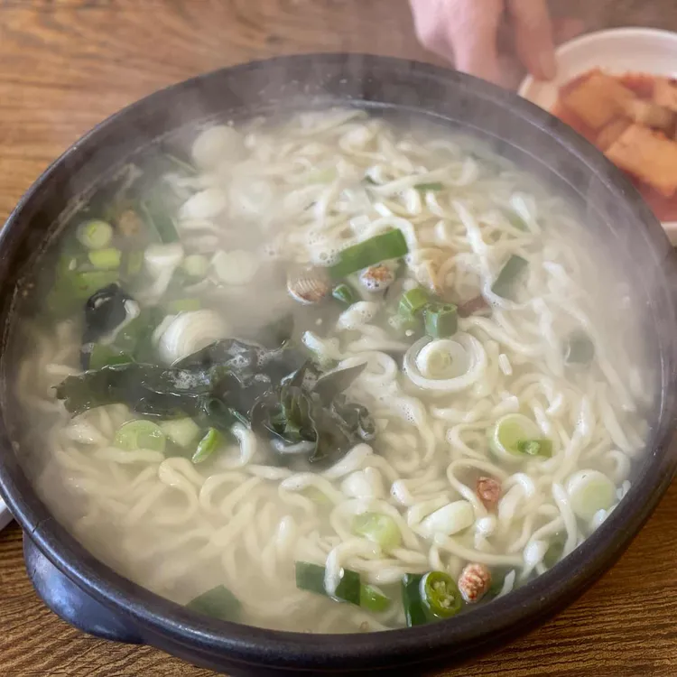 엄마손팥칼국수 사진