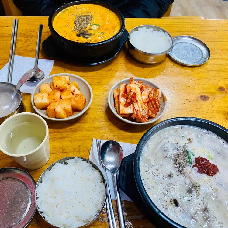 전통맛집할매순대국 회기역점 사진